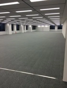 グランパークタワーの外観
