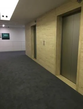 グランパークタワーの外観