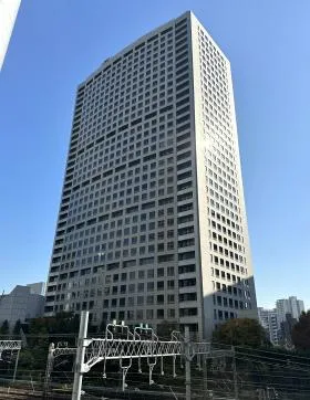 グランパークタワーの外観