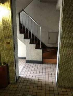 広尾エイティビルの外観