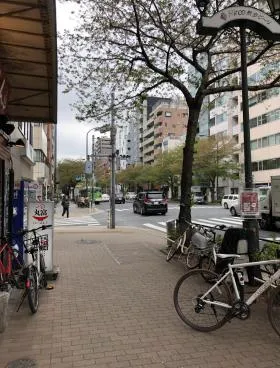広尾エイティビルの外観