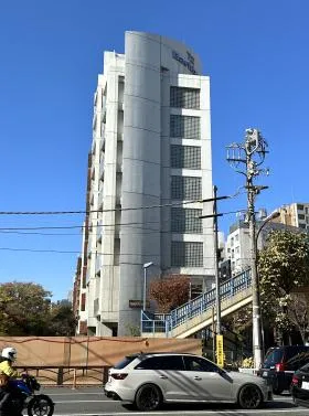 Barbizon72の外観