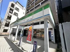 ファミリーマート
