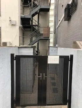 ラピツカキヌマビルの外観
