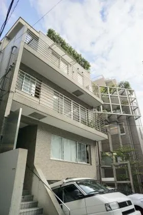 M2ビルの外観