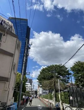 Barbizon87の外観