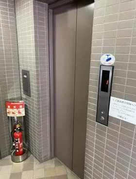 中健ビルの外観