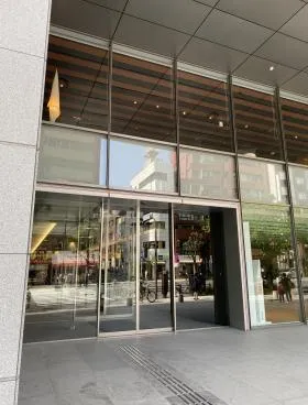市ヶ谷スクエア(旧市ヶ谷東急)ビルの外観