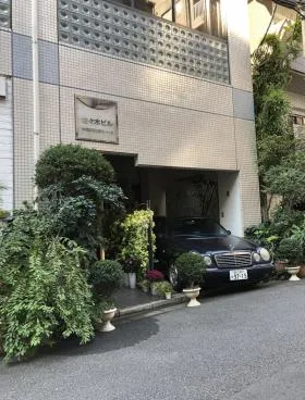 佐々木ビルの外観
