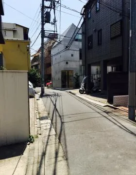 サンアローズビルの外観