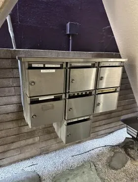 CIビルの外観