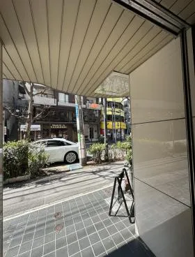 CIビルの外観