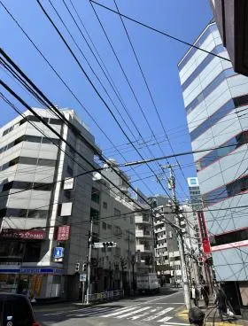 CIビルの外観
