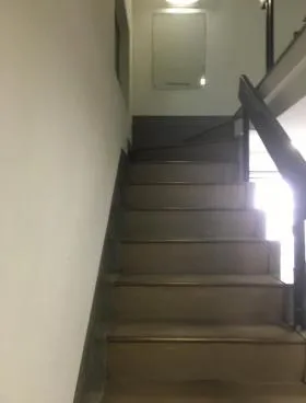新井ビルの外観
