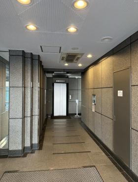 高松ビルの外観