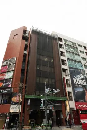 京王新宿三丁目第2ビルの外観
