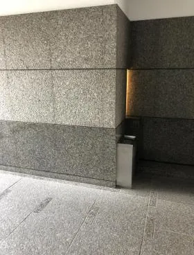 YPCビルの外観