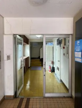 鳥居ビルの外観
