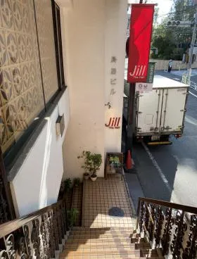 鳥居ビルの外観