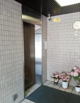 千石長谷川ビルの外観