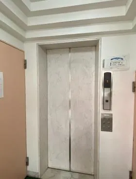 しんみつビルの外観