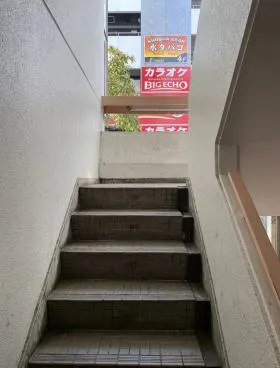しんみつビルの外観