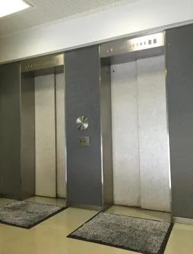小西ビルの外観