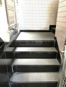 クリーンパレスの外観