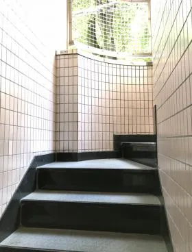 クリーンパレスの外観
