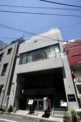 グレースコートビルの外観