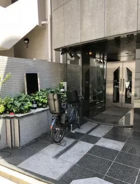 ヒロ代官山ビルの外観