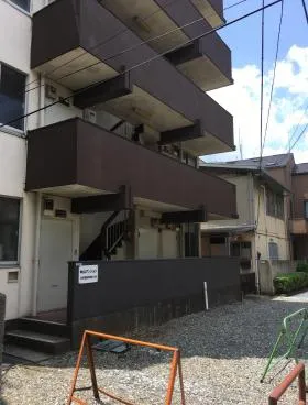中山マンションの外観