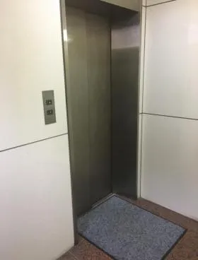 湯島三友ビルの外観