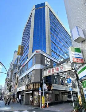 上野HSビルの外観