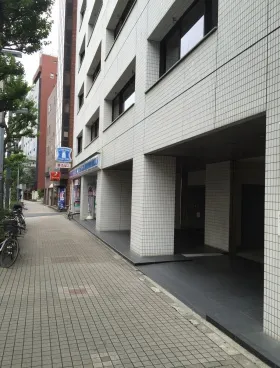 新栄ビルの外観
