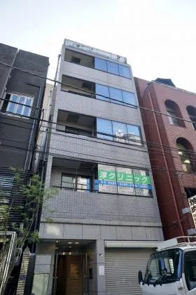 ツムラビルの外観