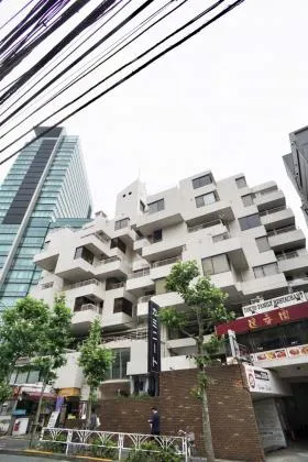 常盤松ロイアルハイツの外観