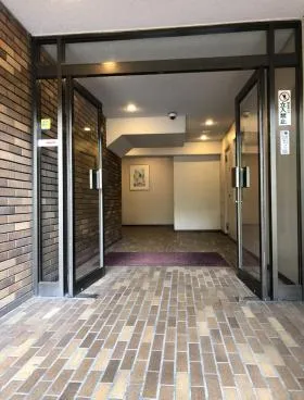 常盤松ロイアルハイツの外観
