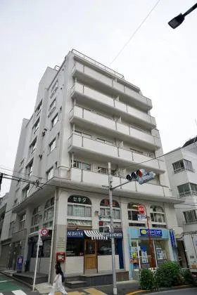 尚豊ビルの外観