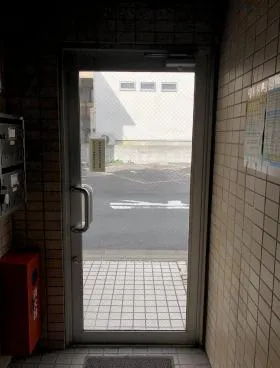 渋谷イーストレデデンスビルの外観