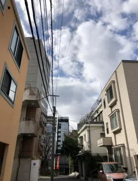 渋谷イーストレデデンスビルの外観