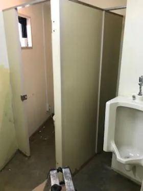 財日ビルの外観