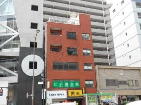 奥山ビルの外観