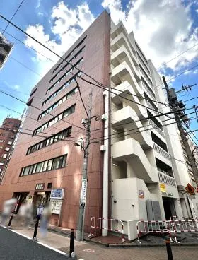 大橋御苑駅ビルの外観