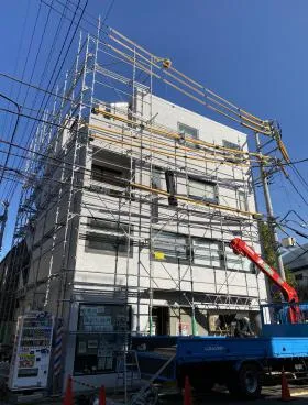 ケーティーイーストビルの外観