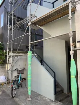 ケーティーイーストビルの外観