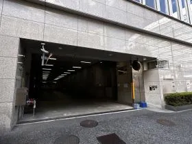 TOKYU REIT 新宿ビルの外観