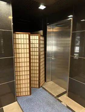 プルミエビルの外観