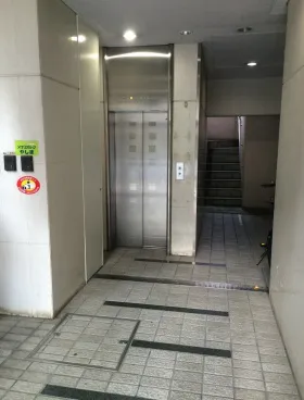 メディアパーク八島ビルの外観