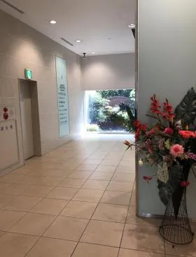 フロンティア四谷ビルの外観
